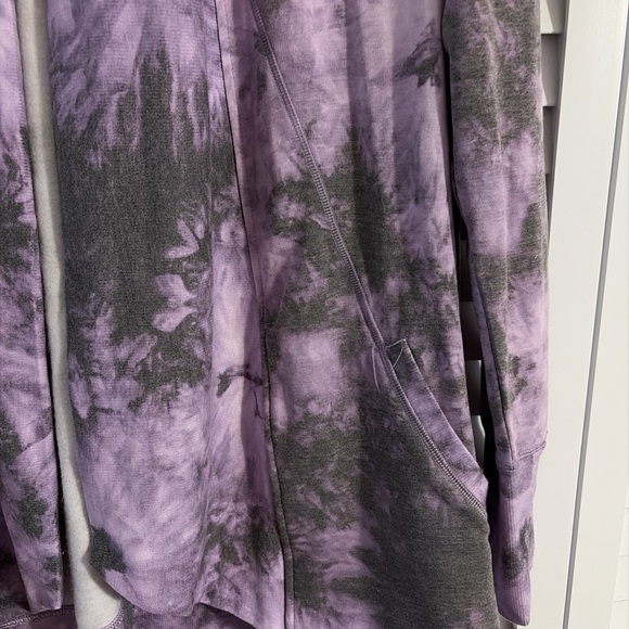 90 Degree by Reflex Purple Tie-Dye Women's Fleece - Picture 2 of 3